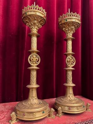 Candle Holders Measures Without Pin style Gothic - Style en Brass / Bronze / Gilt / Stones, Belgium  19 th century ( Anno 1865 )