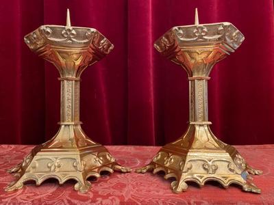 Candle Holders Measures Without Pin style Gothic - Style en Bronze / Polished and Varnished, Belgium 19 th century ( Anno 1890 )