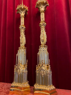 Candle Sticks Measures Without Pin style Gothic - style en Brass / Bronze / Polished and Varnished, France 19 th century ( Anno 1890 )