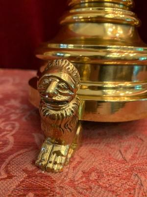 Candle Sticks Measures Without Pin style Gothic - Style en Brass / Polished / New Varnished, Belgium 19th century ( anno 1890 )