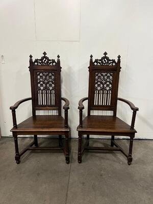 Chairs style Gothic - Style en Oak wood, France 19 th century