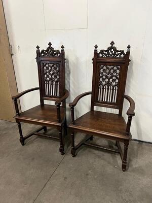 Chairs style Gothic - Style en Oak wood, France 19 th century