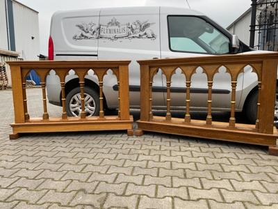 Communion Rails style Gothic - style en Oak wood, Belgium 19 th century