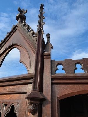 Confessionals style Gothic - style en Oak wood, ANTWERP – BELGIUM    19th century