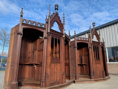 Confessionals style Gothic - style en Oak wood, ANTWERP – BELGIUM    19th century