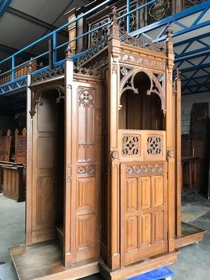 Confessionals style Gothic - style en Oak wood, Belgium 19th century