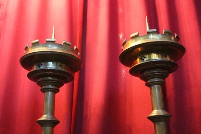 Exceptional Candle Sticks Height 150 Cm ! Measures Without Pin. style Gothic - style en Brass / Bronze, Belgium 19th century ( anno 1870 )