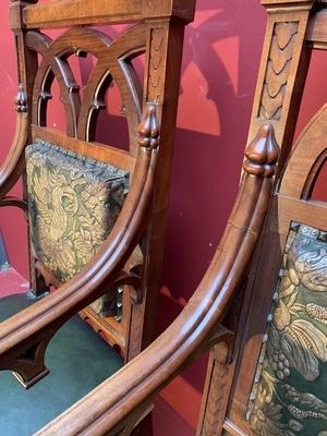 Exceptional Chairs style Gothic - style en walnut wood, France 19th century