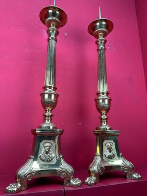 Large Candle Holders Measures Without Pin style Gothic - Style en Bronze , Belgium  19 th century ( Anno 1885 )