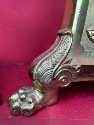 Large Candle Holders Measures Without Pin style Gothic - Style en Bronze , Belgium  19 th century ( Anno 1885 )