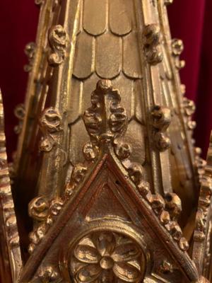 Large Exceptional Reliquaries style Gothic - style en Bronze / Gilt / Glass, France 19 th century ( Anno 1860 )