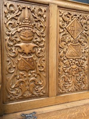 Matching Hall Benches style Gothic - Style en Hand Carving Wood Oak, Netherlands  19 th century