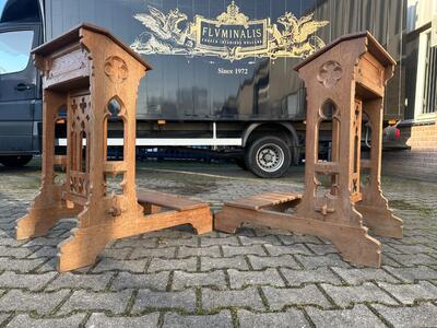 Matching Kneelers style Gothic - Style en Oak wood, Belgium  19 th century