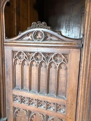 Matchting Confessionals  style Gothic - style en Oak wood, Belgium 19th century