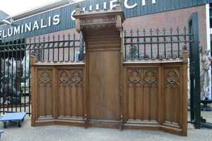 Pair Of Matching Upper-Parts Of Exposition-Altars style Gothic - style en Oak wood, Belgium 19 th century ( anno 1875 )