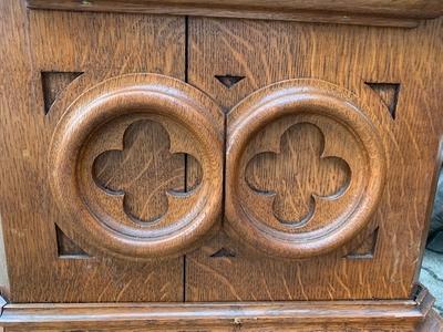 Pedestals style Gothic - style en Oak wood, Belgium