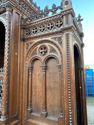 Matching Confessionals style Gothic - style / Romanesque en Oak wood, Roeselare St Amandus Church Belgium 19 th century ( Anno 1865 )