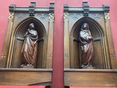 Matching Solid Oak Niches Fully Hand-Carved Sculptures Of St. Mary & St. John style Gothic - style / Romanesque en Oak Wood, France 19 th century ( Anno 1875 )