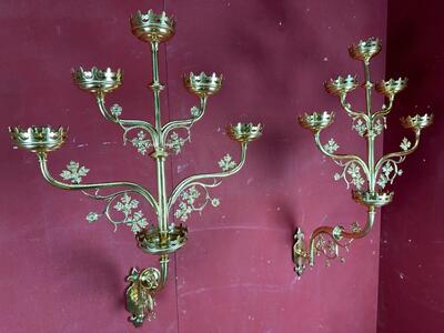 Wall - Candle Holders style Gothic - Style en Brass / Bronze / Polished and Varnished, Belgium  19 th century ( Anno 1885 )