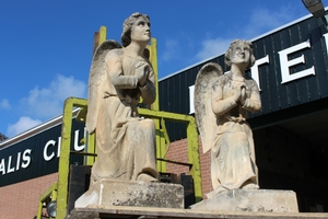 Handcarved Sandstone Angels en Sandstone, France 19th century