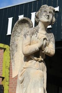 Handcarved Sandstone Angels en Sandstone, France 19th century