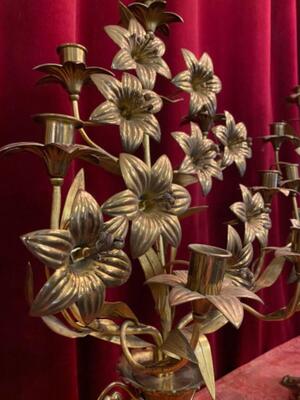 Floral Candle - Holders style Neo Classicistic en Brass / Bronze , France 19 th century