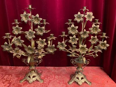 Floral Candle - Holders style Neo Classicistic en Brass / Bronze , France 19 th century