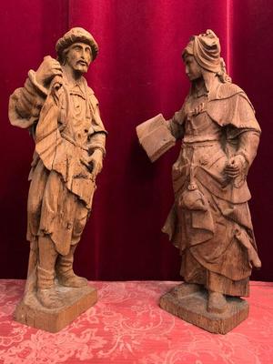 Pair Of Fully Hand-Carved Sculptures St. Cyrillus & St. Sybilla en Oak wood, France 18 th century