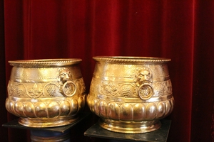 Matching Altar - Flower - Pots en Brass, Belgium 19th century