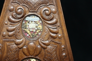 Reliquaries en walnut, France 18 th century