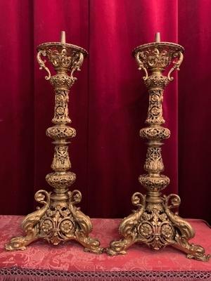 Candle Sticks Measures Without Pin style Romanesque en Bronze / Gilt, France 19th century ( anno 1890 )