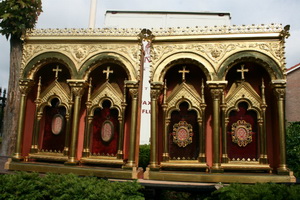 Exceptionally  Pair Of Two Fronts With Each 2 Reliquaries  style Romanesque en Bronze Gilt / Glass, France 19th century ( anno 1790 ) ( 1885 )