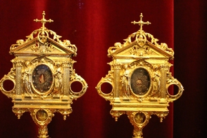 Reliquaries. Ex Ossibus Unknown Saints. style Romanesque en Bronze / Polished and Varnished, France 19th century / Relics inside 18th century