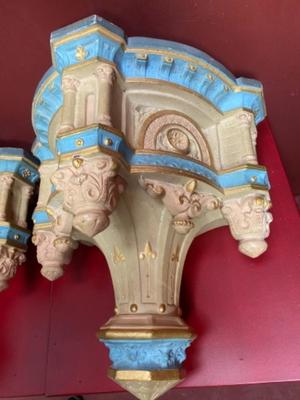 Matching Hanging Pedestals style Romanesque - Style en Terra-Cotta polychrome, France 19th century ( anno 1875 )