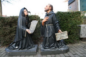 Statues en plaster polychrome, France 19th century