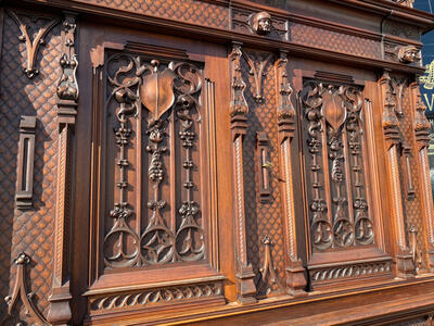 Complete Dining Set style Gothic - style en Walnut wood , France 19 th century