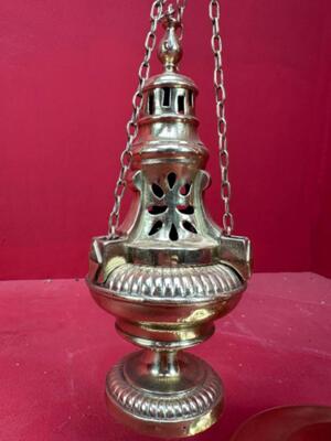 Censer Stand Complete style Gothic - Style en Brass / Bronze / Polished and Varnished, Belgium  19 th century ( Anno 1885 )