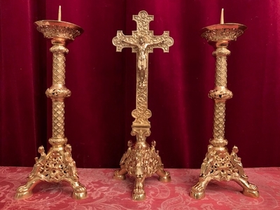 Matching Candle Sticks With Cross Altar Set style Romanesque en Bronze / Polished and Varnished, France 19th century ( anno 1875 )